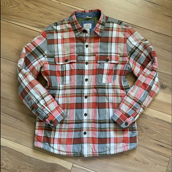 L.L. Bean flannel quilted jacket - Picture 2 of 7